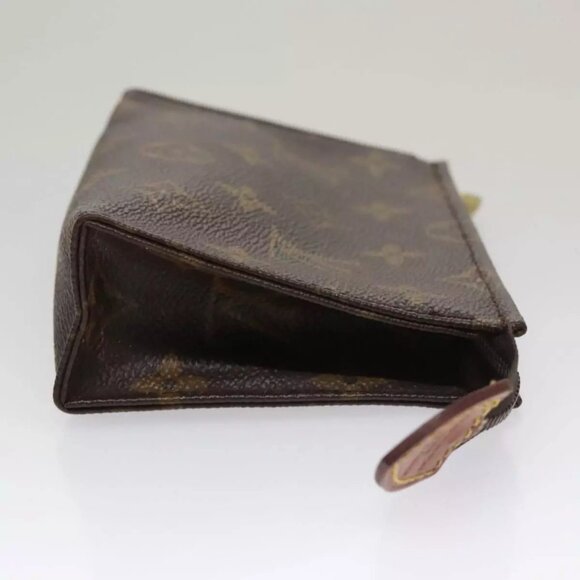 LOUIS VUITTON Monogram Poche Toilette 15 Pouch - Picture 3 of 14